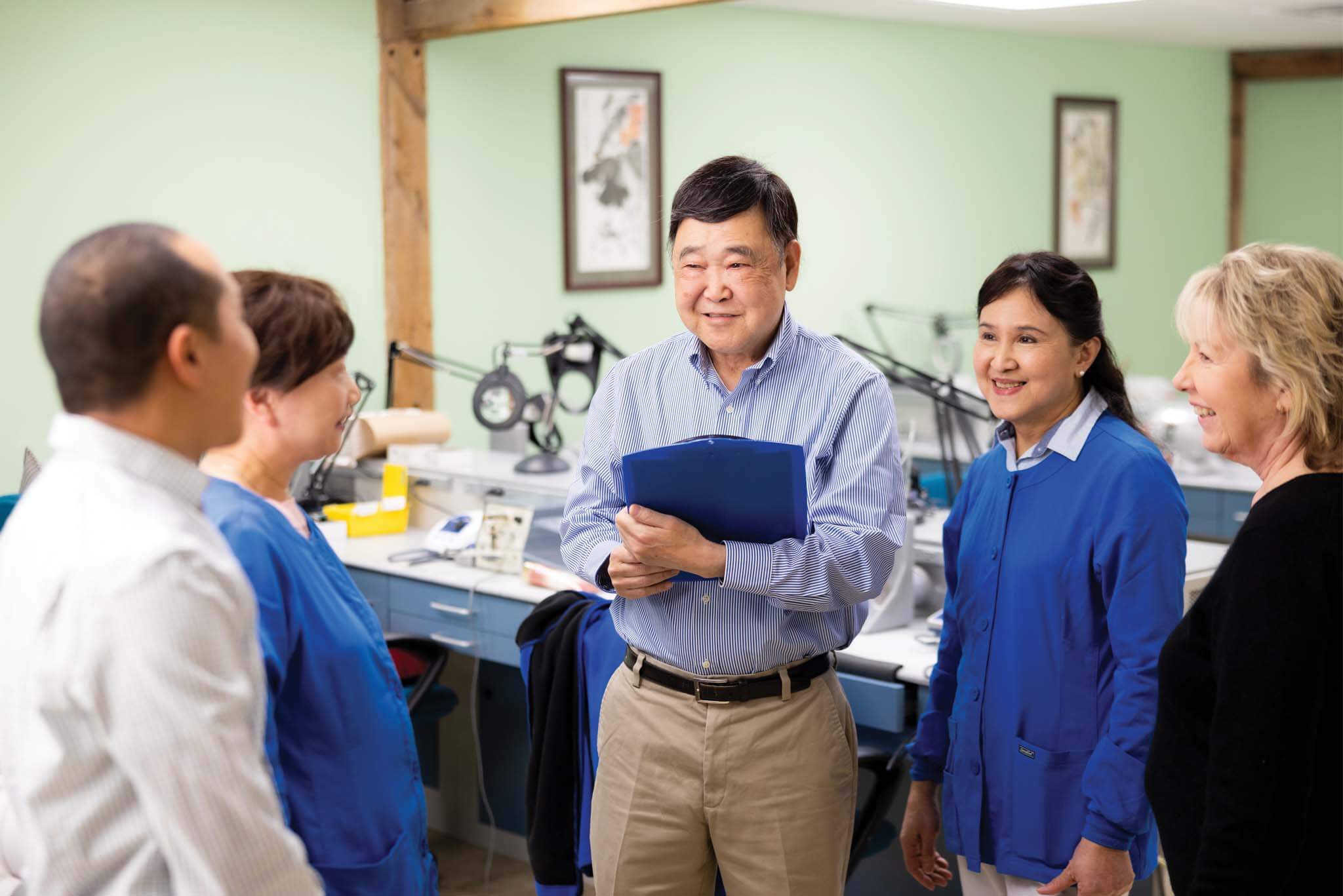 Cheng Crowns Family Team